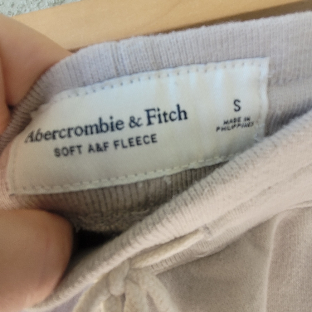 Abercrombie & Fitch Gray Soft Fleece Shorts - Picture 3 of 8